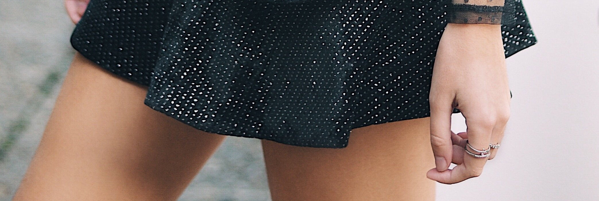 FALDAS Y PANTALONES