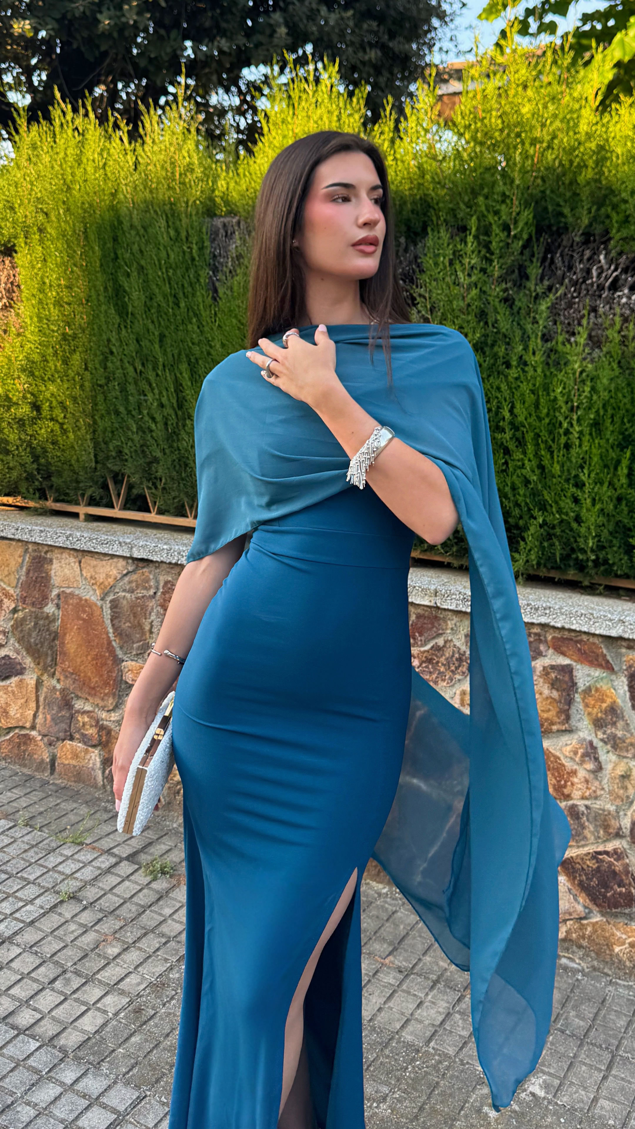 Chal gasa azul petróleo